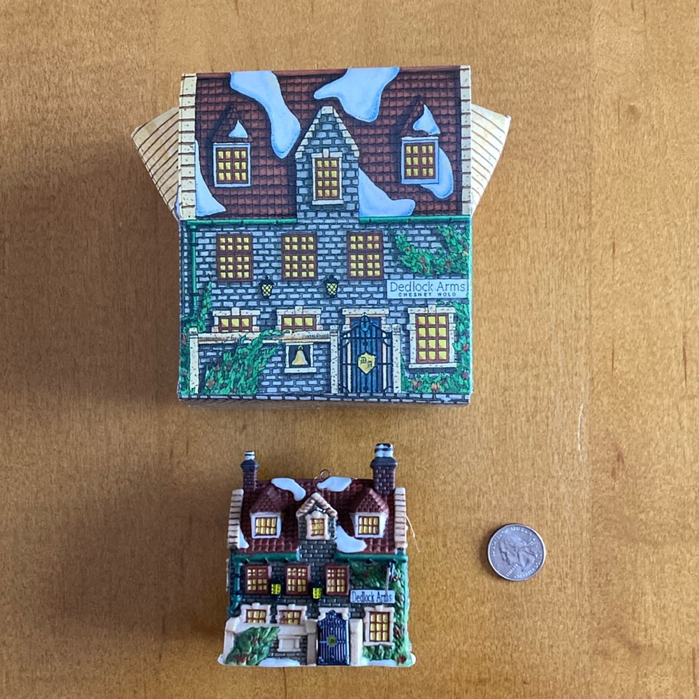 Department 56 Charles Dickens Heritage 1994 Ornament - Dedlock Arms